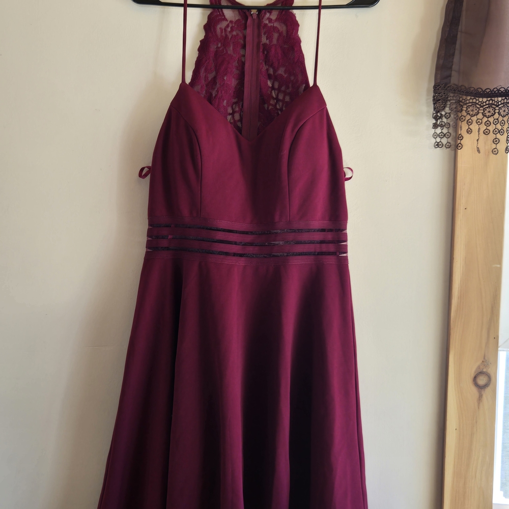 Elegant Burgundy Lace Halter Dress